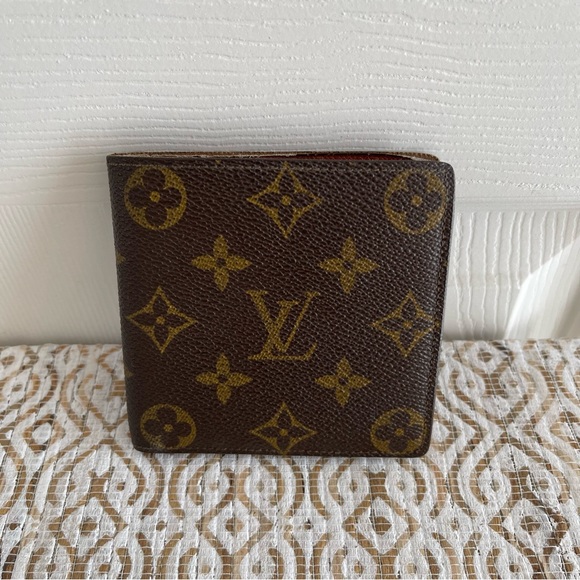 Louis Vuitton Other - Louis Vuitton Monogram Bi-fold Mens Wallet